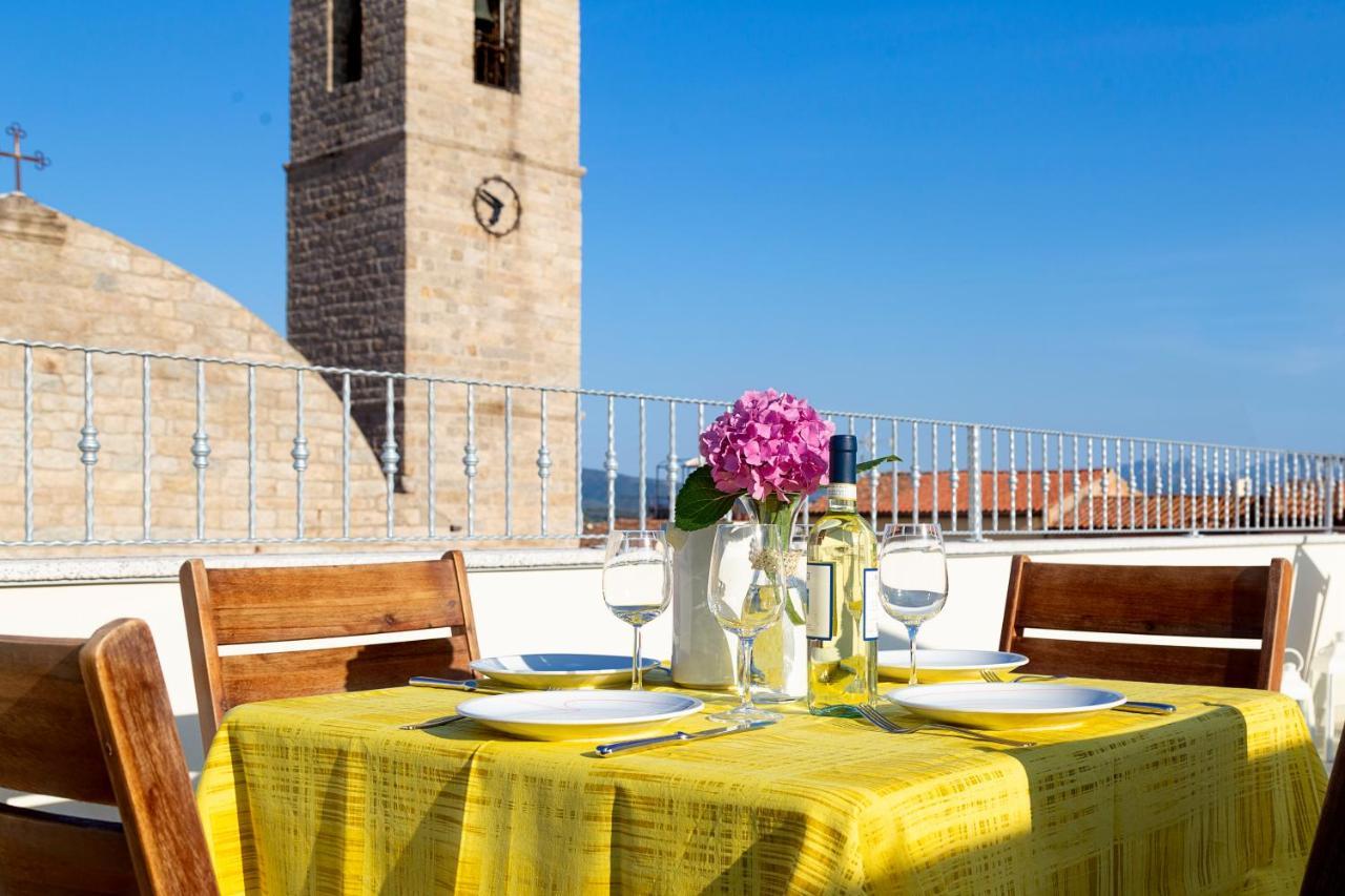 La Via Rooms And Terrace Olbia Ngoại thất bức ảnh