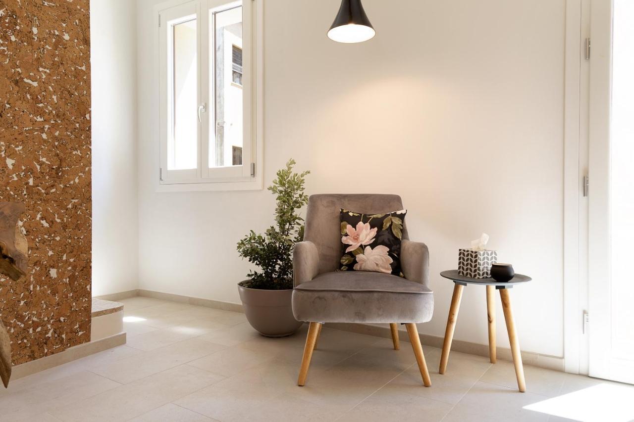 La Via Rooms And Terrace Olbia Ngoại thất bức ảnh