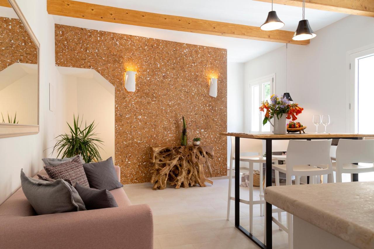 La Via Rooms And Terrace Olbia Ngoại thất bức ảnh