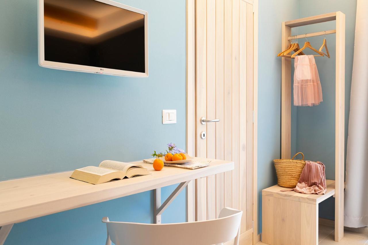 La Via Rooms And Terrace Olbia Ngoại thất bức ảnh